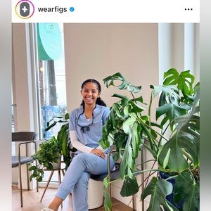 Figs Light Blue Women's Scrub Set